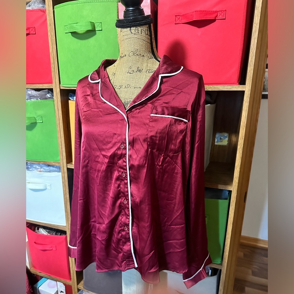 STARS ABOVE♥️NWT SILK DEEP RED LONG SLEEVE PAJAMA SHIRT